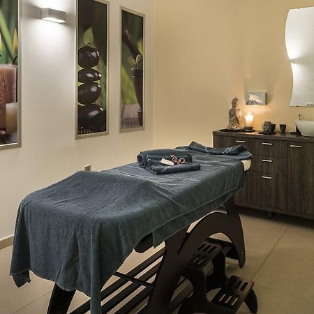 Royal Palm Resort & Spa (Adults Only) Playa De Esquinzo Екстериор снимка