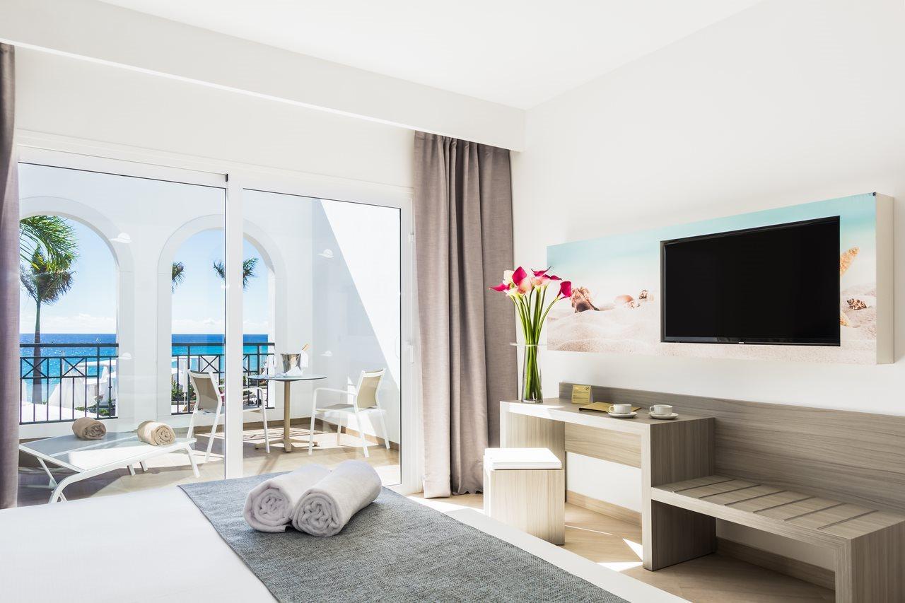 Royal Palm Resort & Spa (Adults Only) Playa De Esquinzo Екстериор снимка