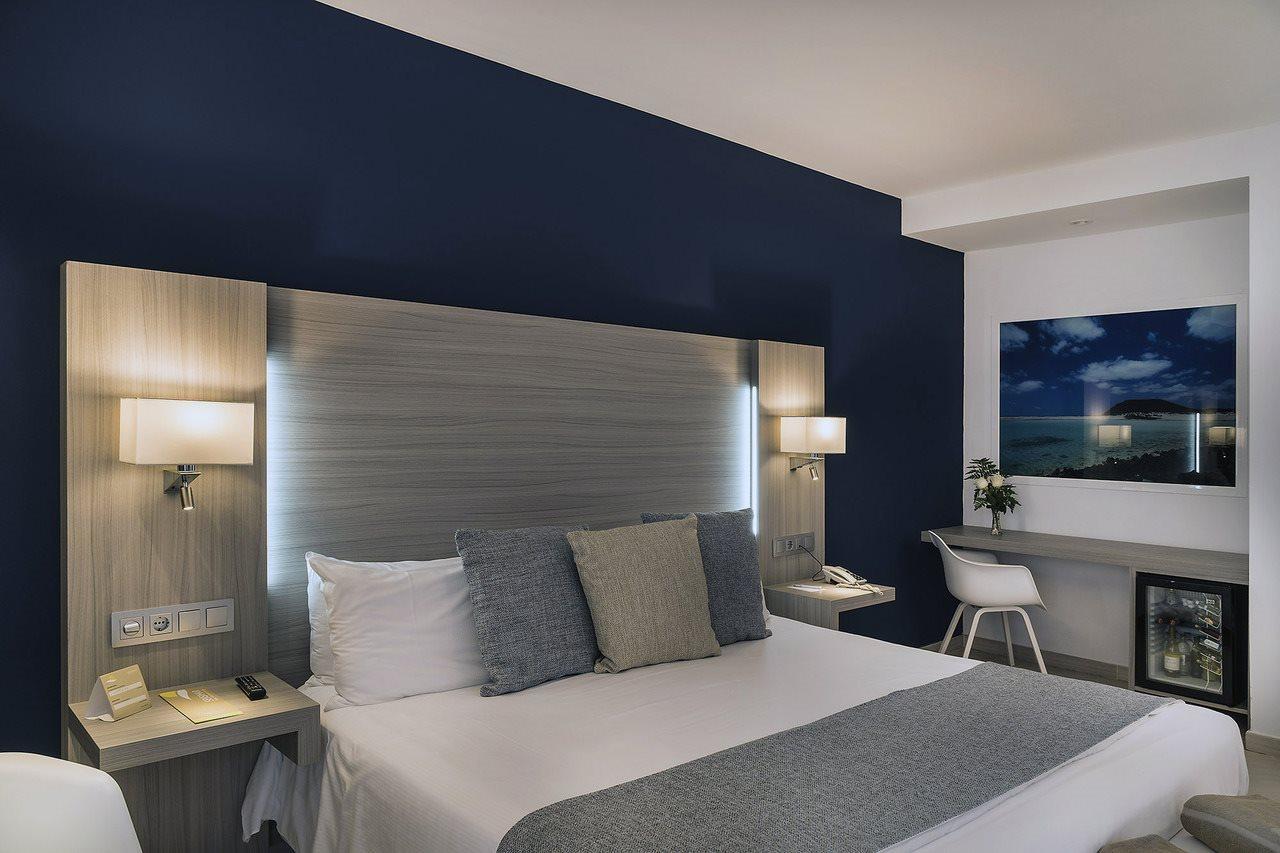 Royal Palm Resort & Spa (Adults Only) Playa De Esquinzo Екстериор снимка