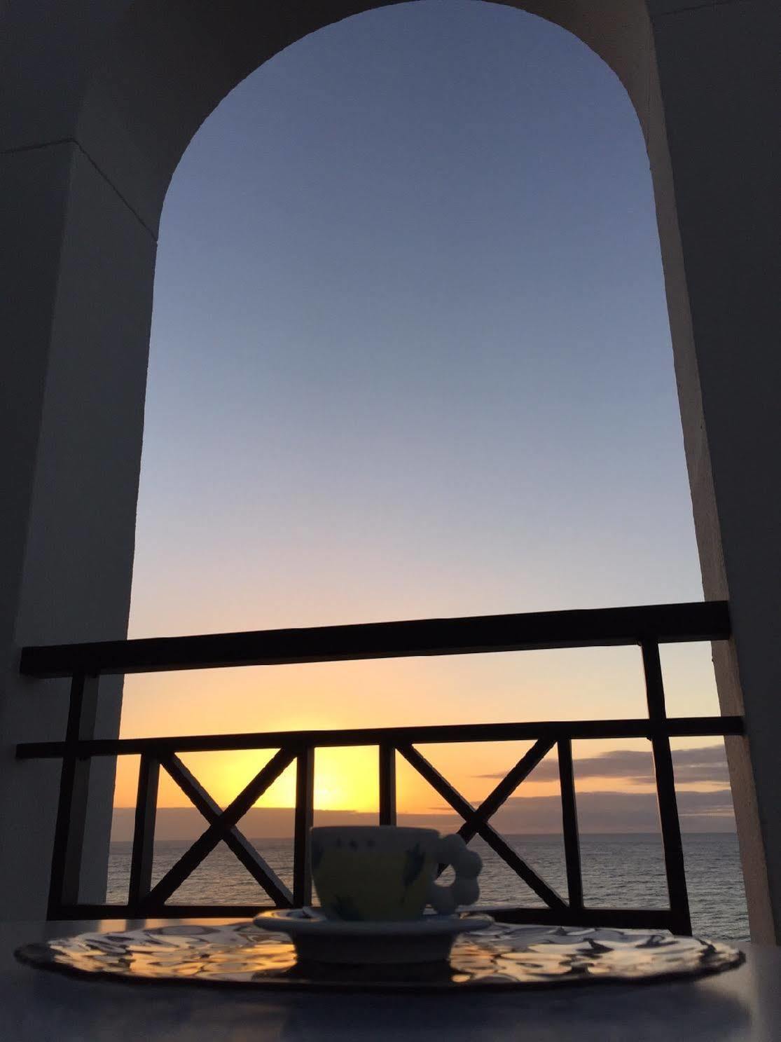 Royal Palm Resort & Spa (Adults Only) Playa De Esquinzo Екстериор снимка